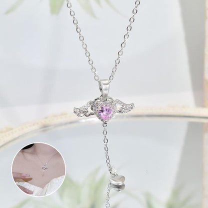 ピンクの天使の羽根のネックレス