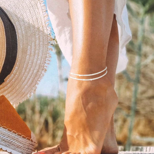 繊細な重ね付け防水アンクレット