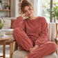 Koselig pyjamasset i korallfløyel for kvinner – Varmt og mykt til kalde netter ✨🌙🧸